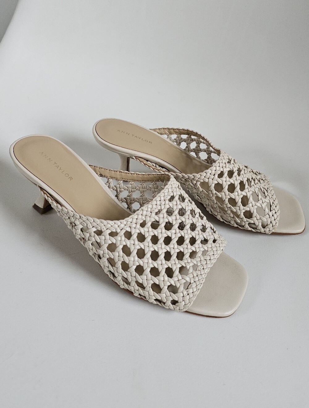 ANN TAYLOR Braided Leather Open-Toe Mule